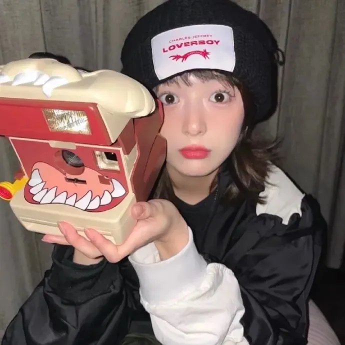 川流中的岛渚